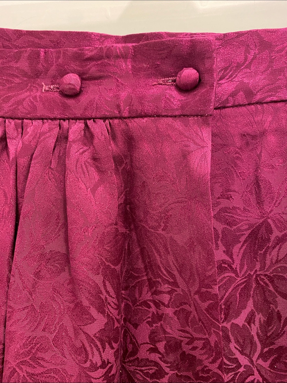 Vintage 100% Silk Magenta Floral Jacquard Midi Skirt | Quiet Luxury | Alysson - Picture 6 of 9